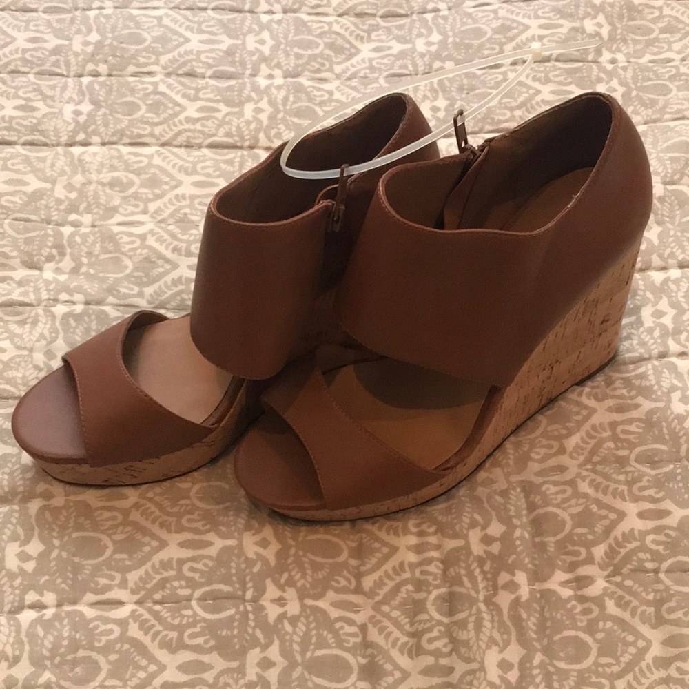 Ava & Aiden cork wedges